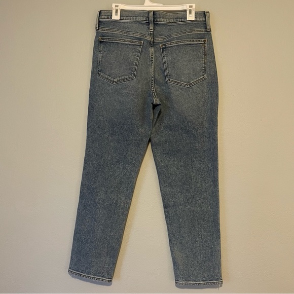 NWT Madewell Jeans The Girljean in Berryton Wash: Distressed Edition - Picture 3 of 16